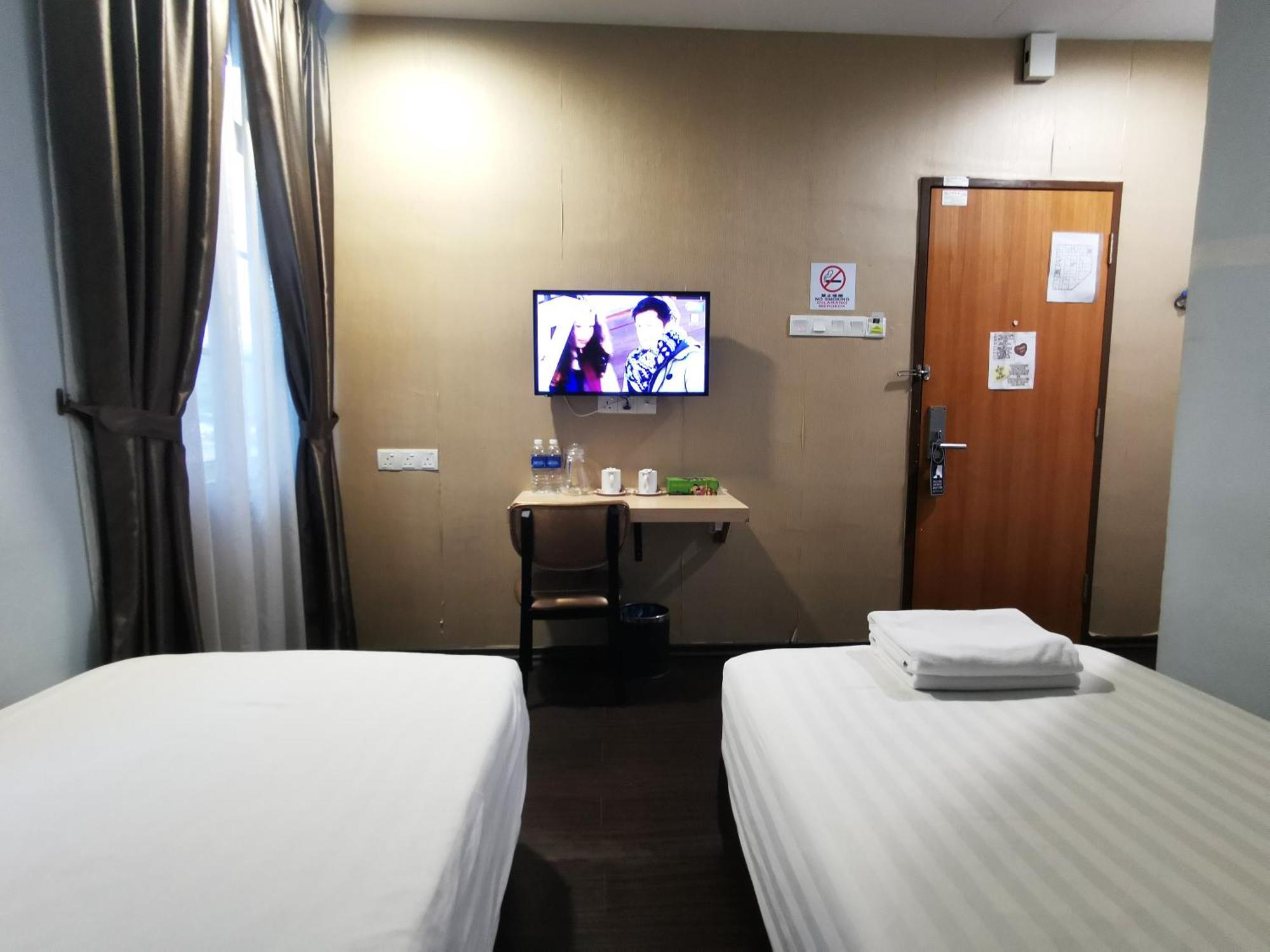 Zenz Hotel Kulai Exterior photo